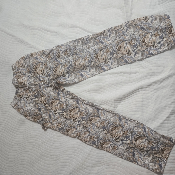 Forever 21 Abstract Patterned Pants - Picture 2 of 6